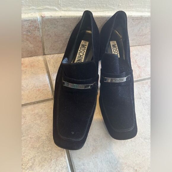 Moschino dress shoes baby doll heels logo pumps velvet y2k vintage